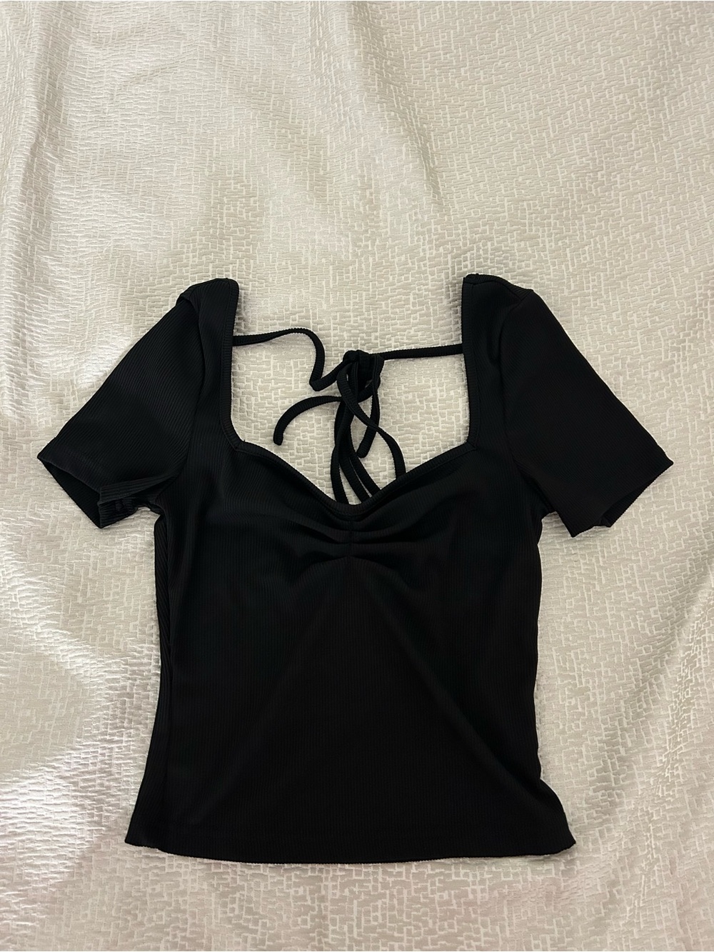 SHEIN Black Short Sleeve Ruched Front Crop Top with Back Tie